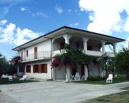 Click for more pictures of Casa Rosina