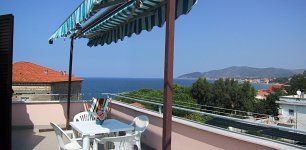 Click for more pictures of Casa Gloria A