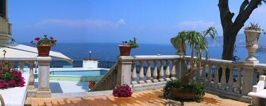 Click for more pictures of Villa Azzurra A