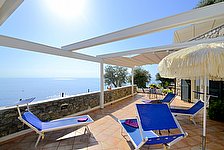 Click for more pictures of Villino Blu