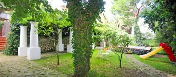 Click for more pictures of Villa Dorotea B