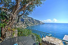 Click for more pictures of Villa Isidora C