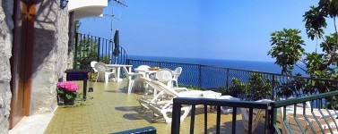 Click for more pictures of Villa Lauretta
