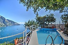 Click for more pictures of Villa Isotta