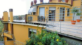 Click for more pictures of Villa Floriana F
