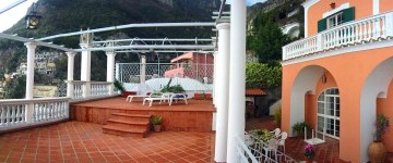 Click for more pictures of Villa Jessica