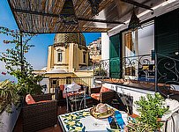Click for more pictures of Villa Cipriana