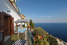 Click for more pictures of Casa Giuliana A