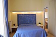 Camera da letto con bagno