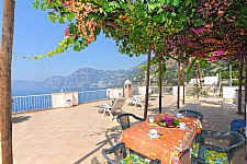 Click for more pictures of Villa Luminosa