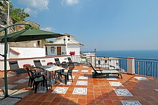 Click for more pictures of Villa Nerea
