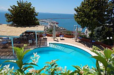 Click for more pictures of Villa Persefone