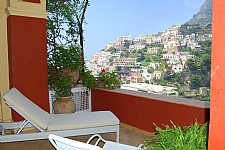 Click for more pictures of Appartamento Rococo A