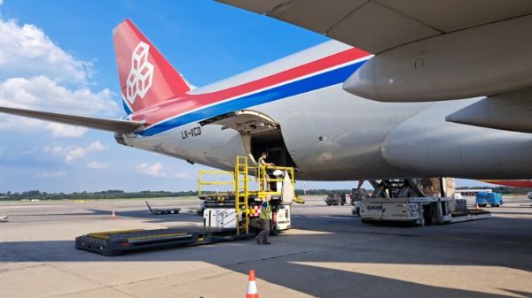airport handling strike
