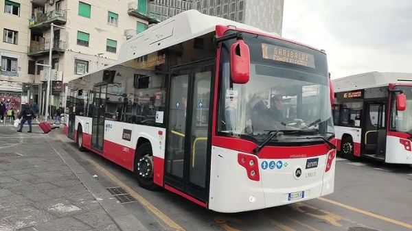 local public transport Naples
