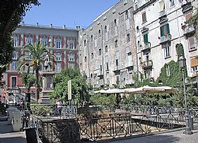 Piazza Bellini