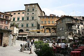 Cortona Piazza della Repubblica