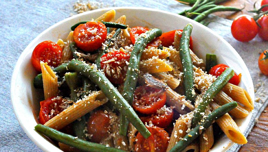 Pasta with Cherry Tomatoes and Green Beans