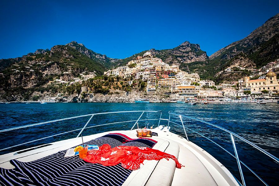 yacht for rent amalfi coast
