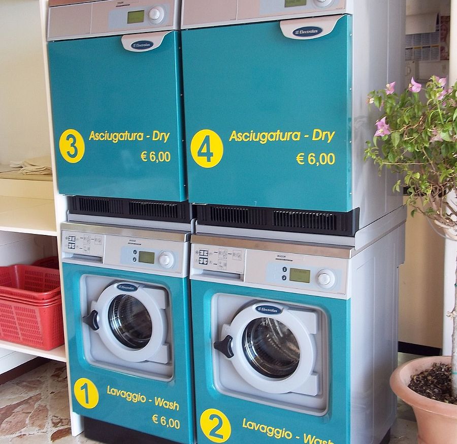 Self Service Laundry Arcobaleno