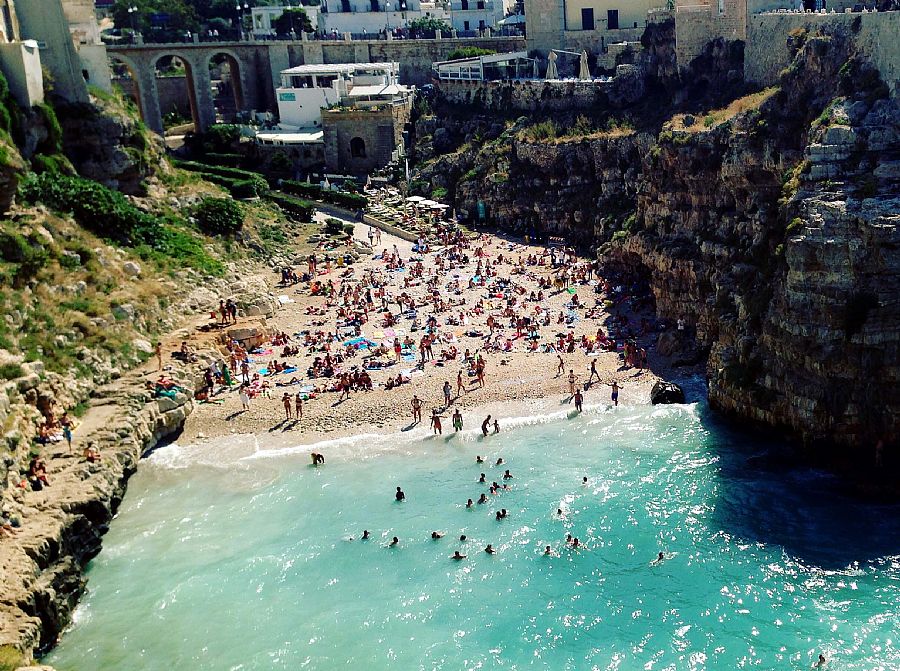 Lama Monachile Beach