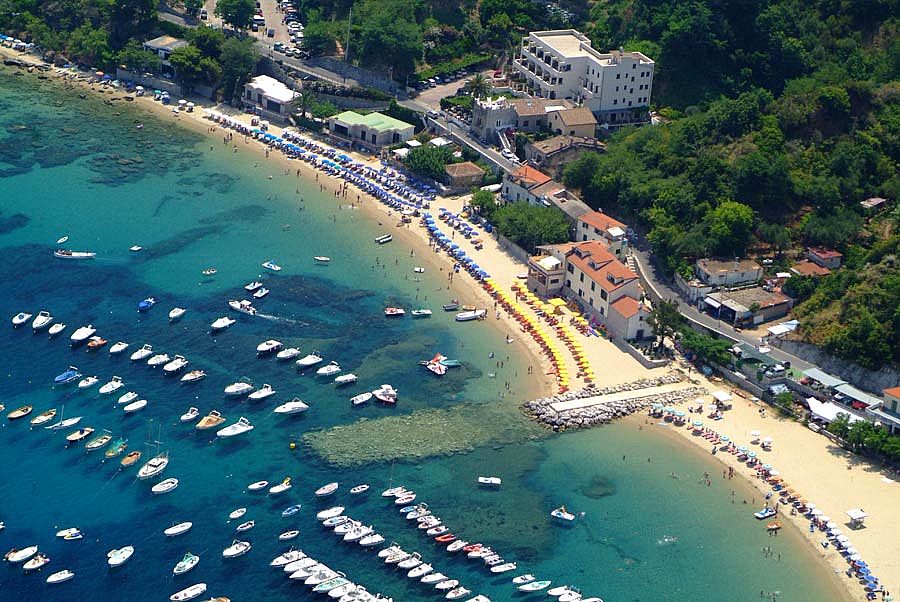 Palinuro Porto Beach