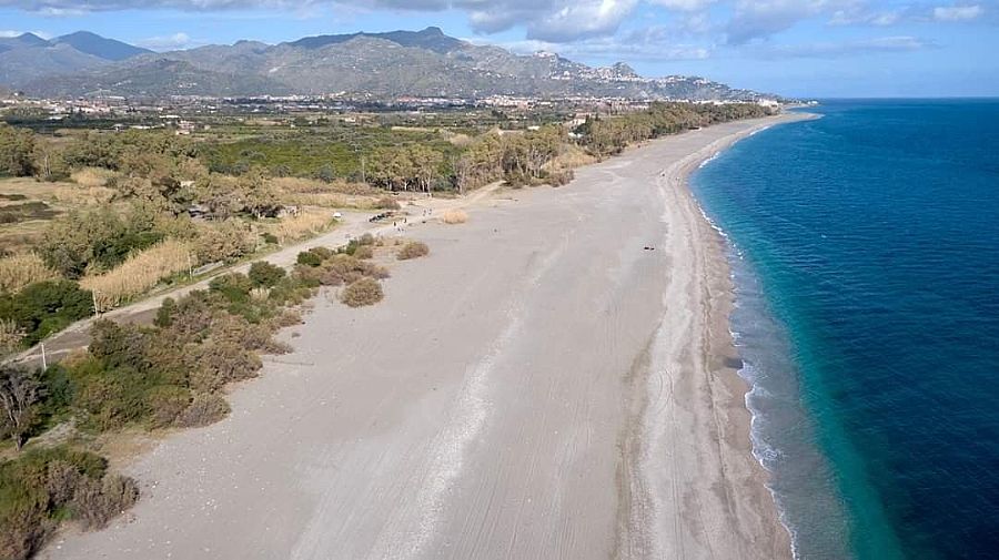 Fiumefreddo Beaches