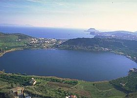 Arco Felice and its lakes