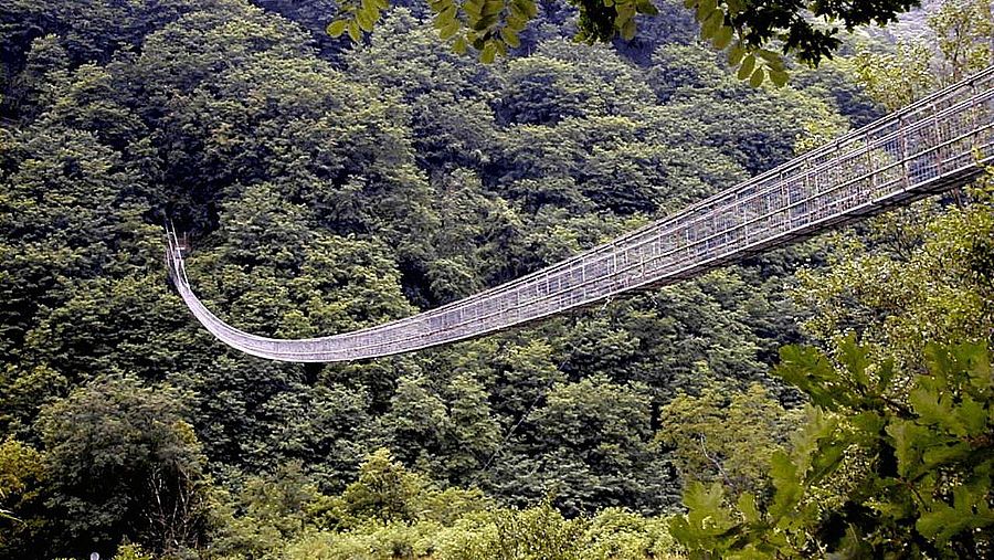 Ponte Sospeso Footbridge