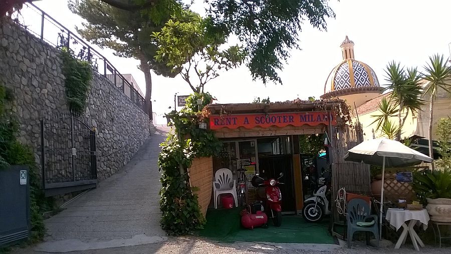 MR Rent a Scooter Praiano