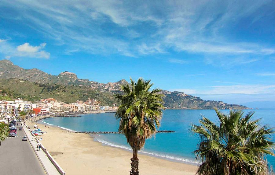 Beach Giardini Naxos