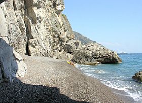 Torre Sponda Beach
